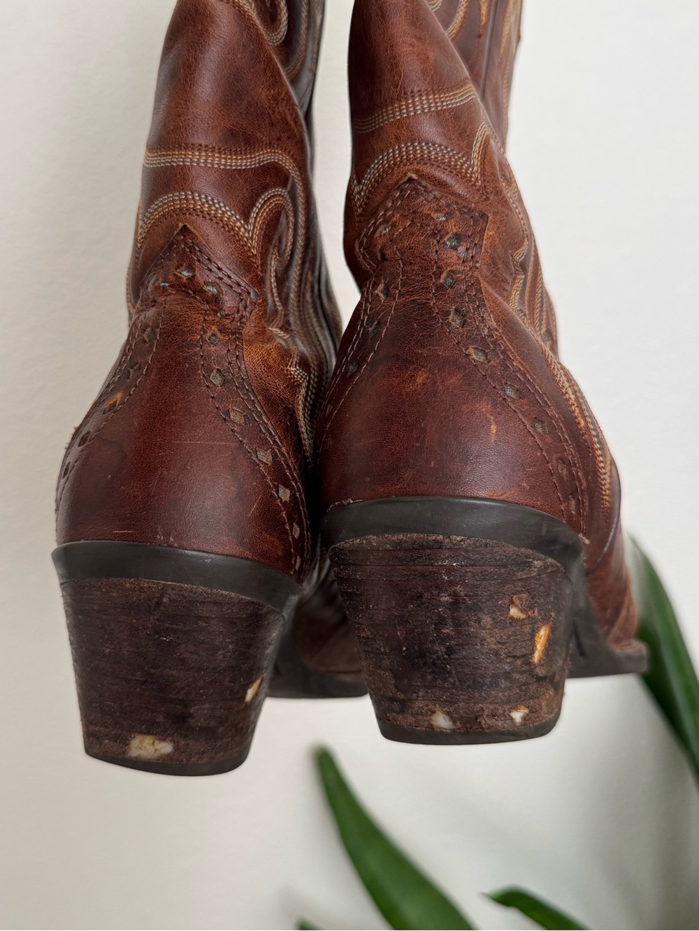 Ariat Brown Leather Western Boots - Picture 3 of 4